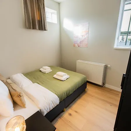 Alphabet - Westersingel 320 Apartmán