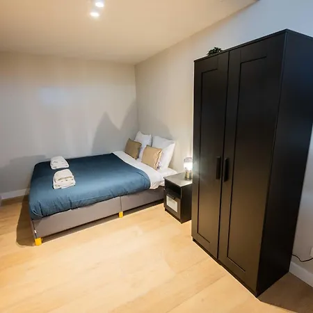 Alphabet - Westersingel 320 *