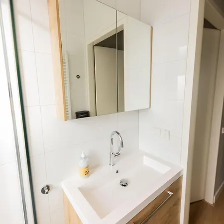 Alphabet - Westersingel 320 Roterdão